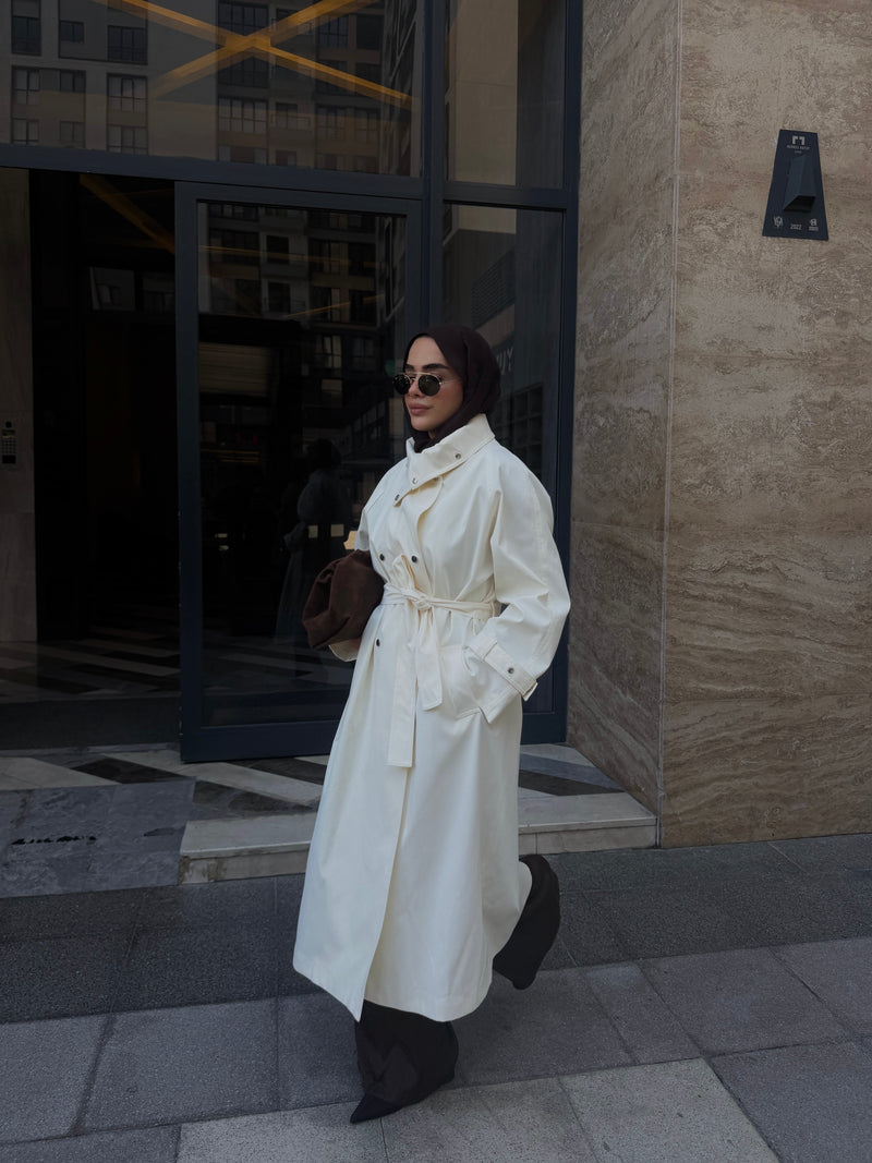 Alina Uzun Trençkot